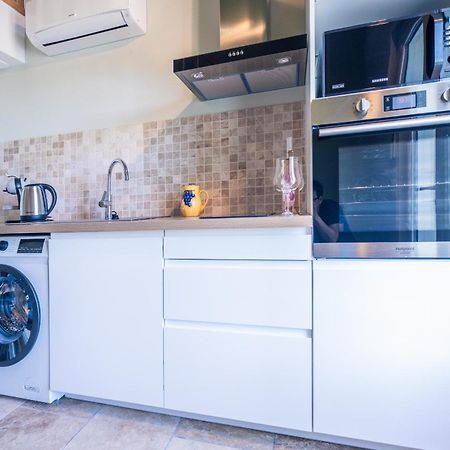 Gite "La Sainte-Croix", Traditional Provencal House For 8 People, Private Swimming-Pool, Air-Conditioner, Beautiful Scenery ヴェゾン・ラ・ロメーヌ エクステリア 写真