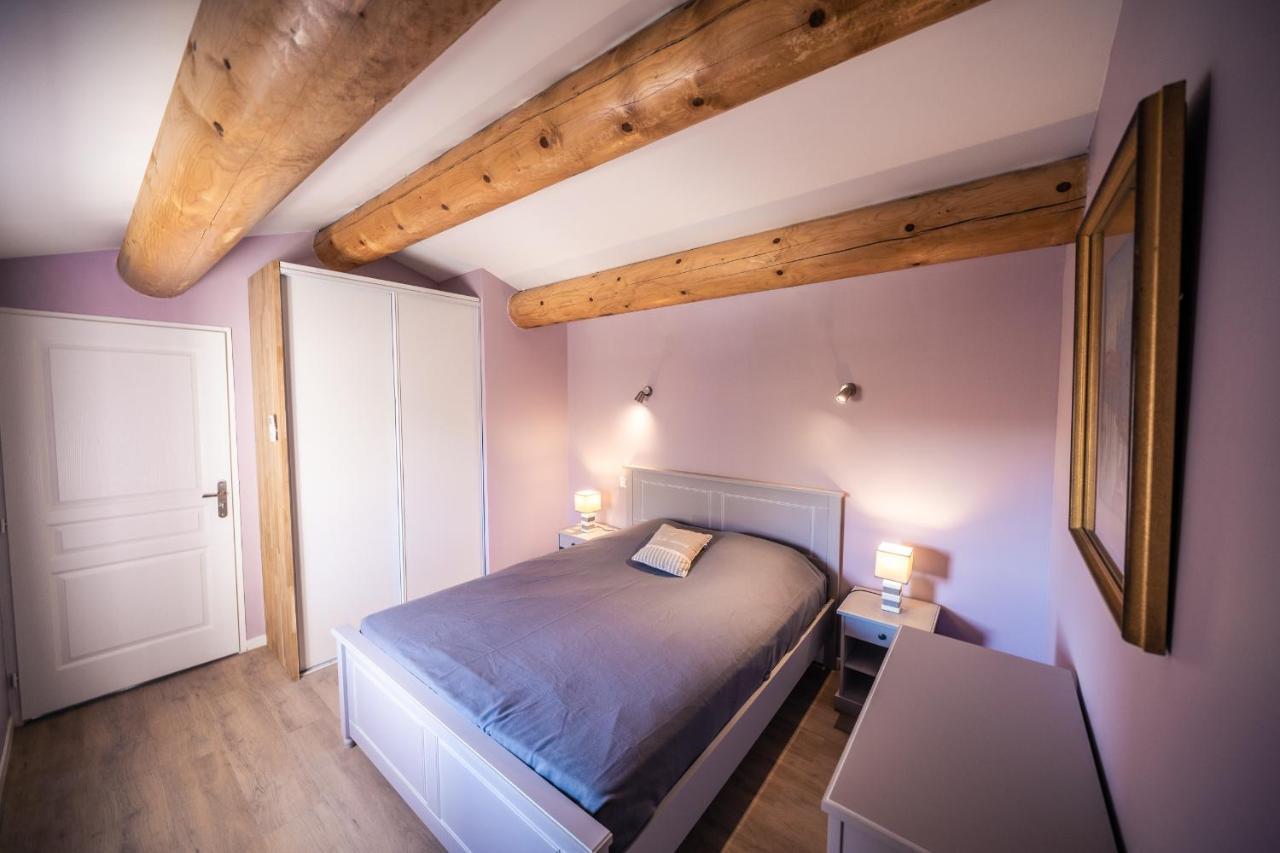 Gite "La Sainte-Croix", Traditional Provencal House For 8 People, Private Swimming-Pool, Air-Conditioner, Beautiful Scenery ヴェゾン・ラ・ロメーヌ エクステリア 写真